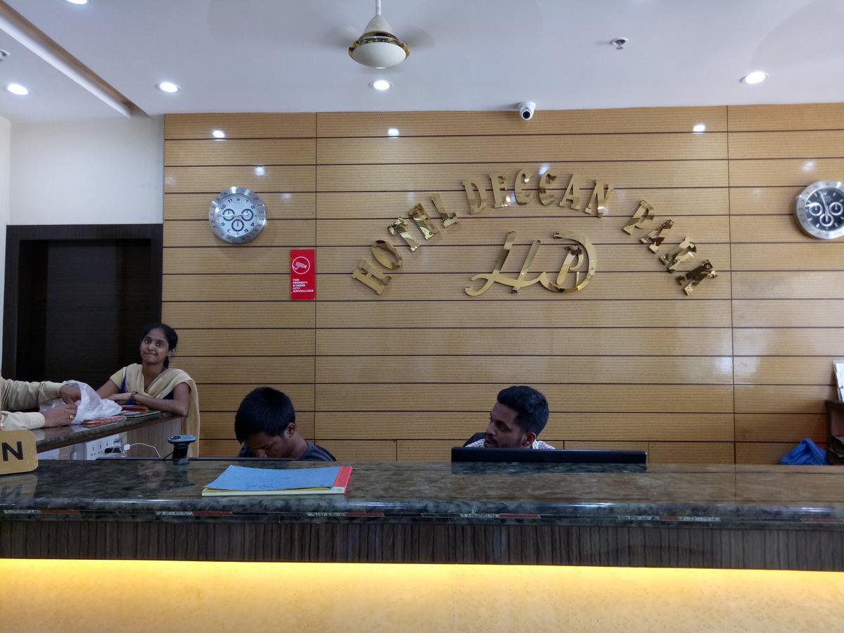 Hotel Deccan Park Хайдарабад Экстерьер фото