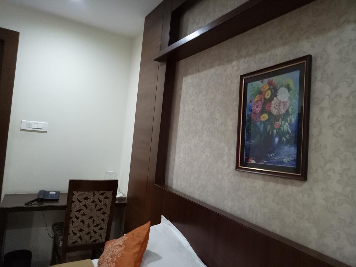 Hotel Deccan Park Хайдарабад Экстерьер фото