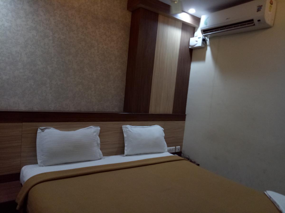 Hotel Deccan Park Хайдарабад Экстерьер фото